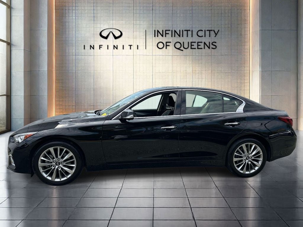 2023 INFINITI Q50 LUXE