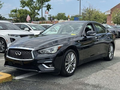 2023 INFINITI Q50 LUXE