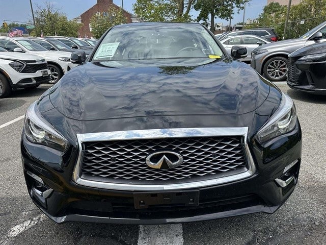 2023 INFINITI Q50 LUXE