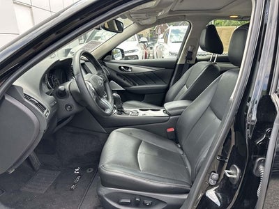 2023 INFINITI Q50 LUXE