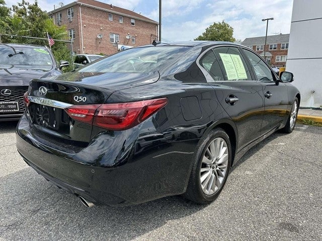 2023 INFINITI Q50 LUXE