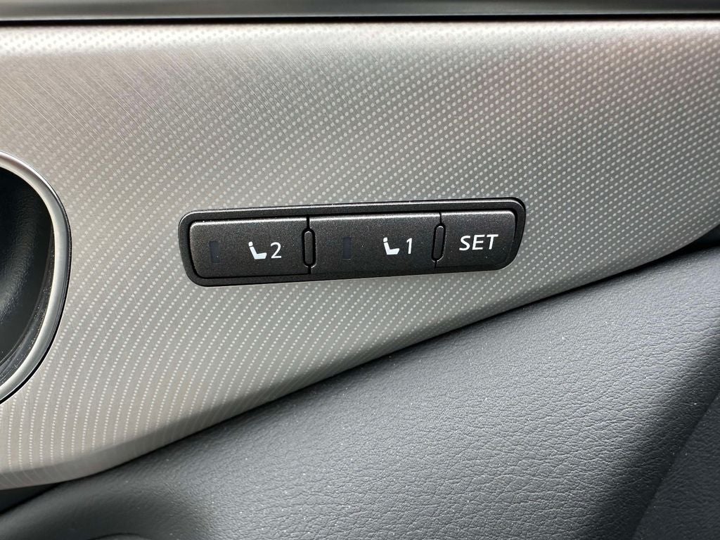 2023 INFINITI Q50 LUXE AWD