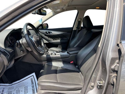 2023 INFINITI Q50 LUXE