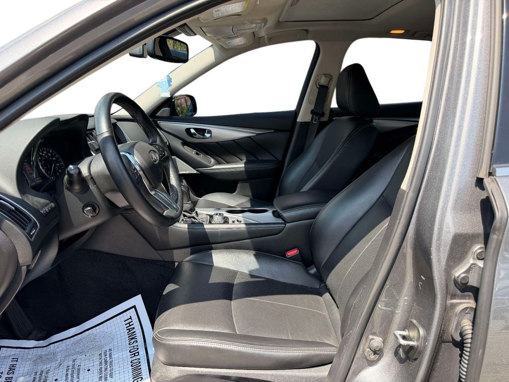 2023 INFINITI Q50 LUXE