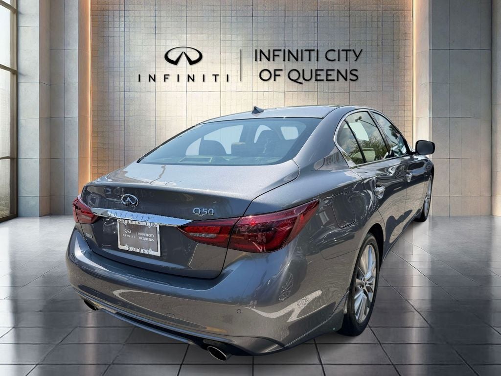 2023 INFINITI Q50 LUXE