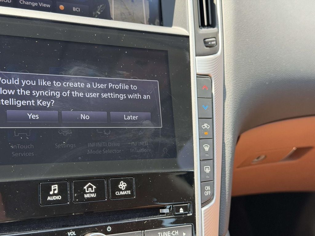 2023 INFINITI Q50 LUXE