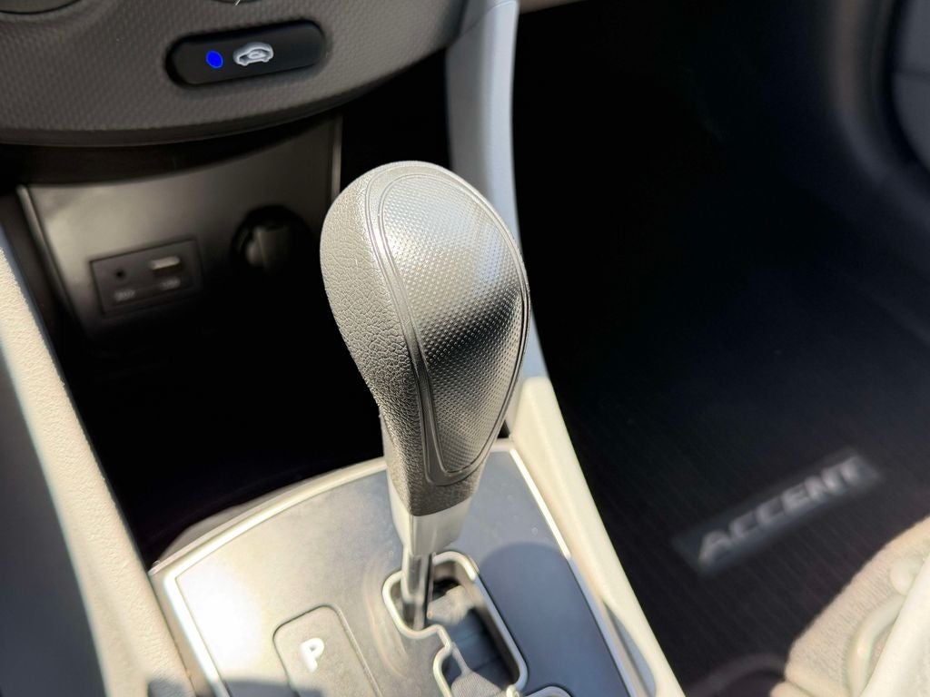 2017 Hyundai Accent Value Edition