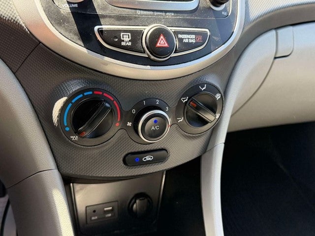 2017 Hyundai Accent Value Edition
