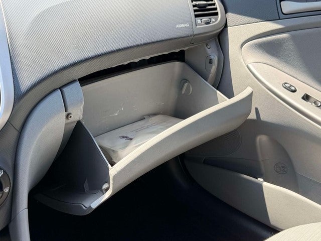 2017 Hyundai Accent Value Edition