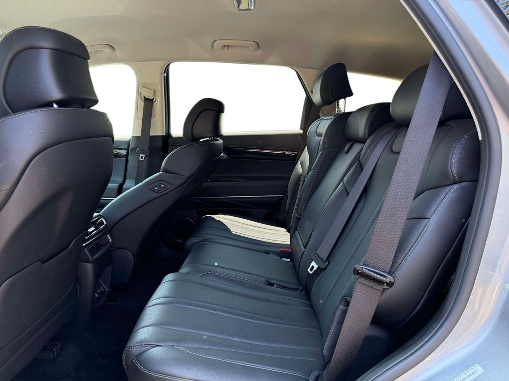 2025 Genesis GV80 2.5T