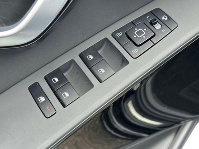2025 Kia Niro Plug-In Hybrid SX