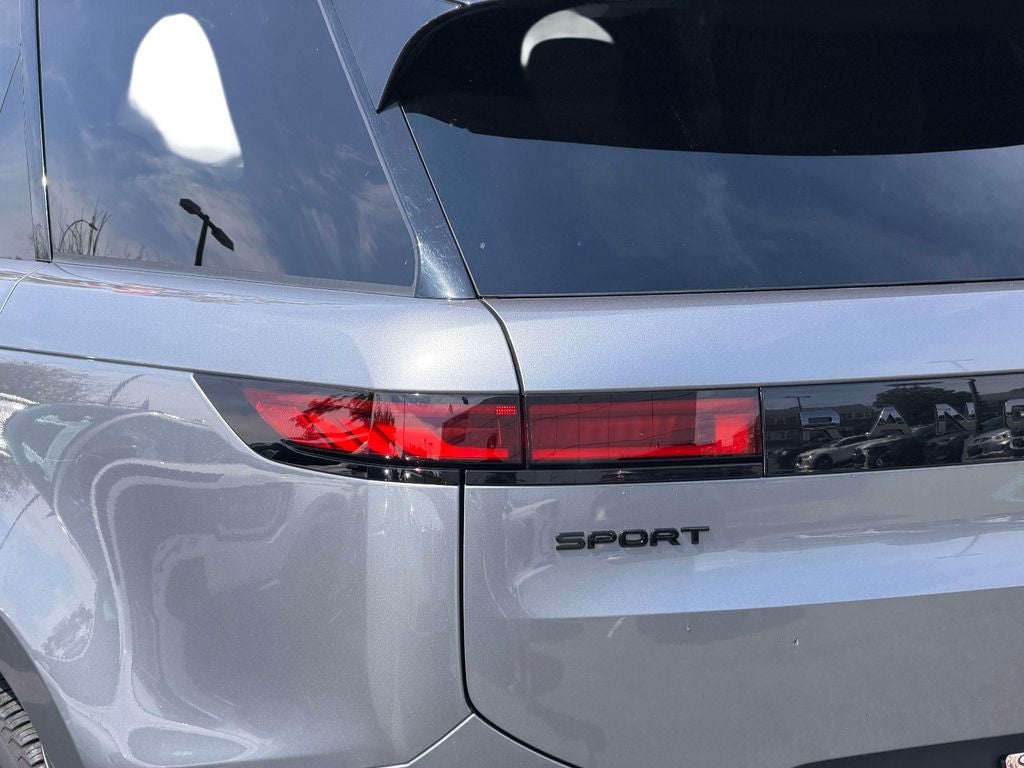 2024 Land Rover Range Rover Sport SE
