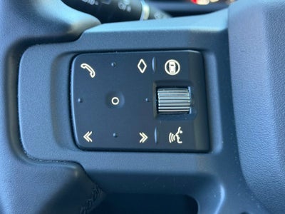 2025 Land Rover Defender 110 X-Dynamic SE