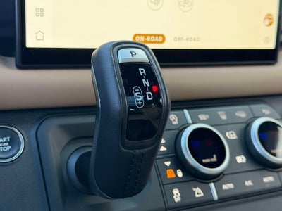 2025 Land Rover Defender 110 X-Dynamic SE