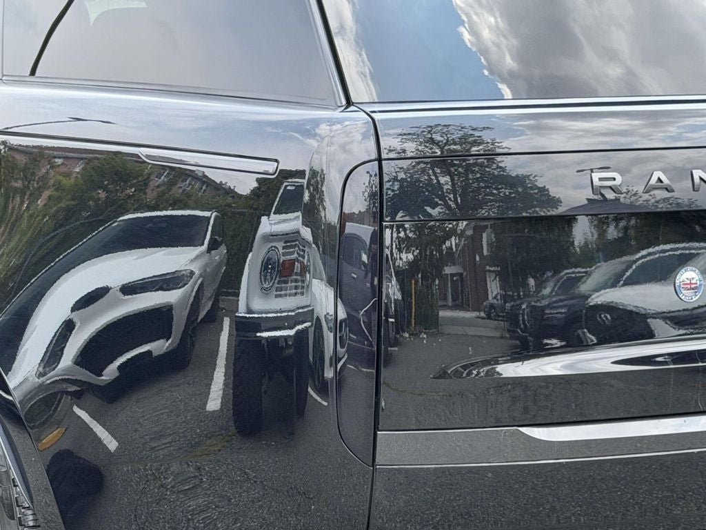 2023 Land Rover Range Rover SE