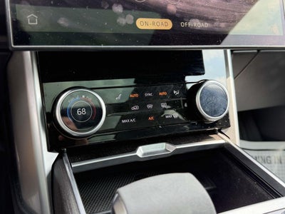 2023 Land Rover Range Rover SE