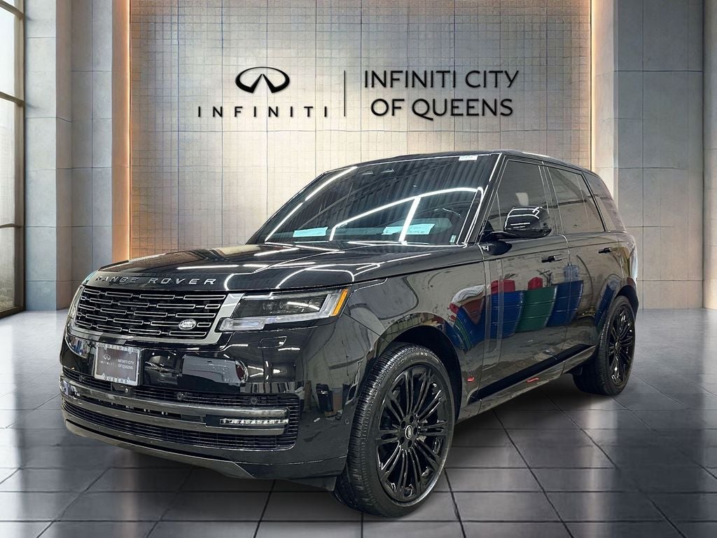 2025 Land Rover Range Rover SE