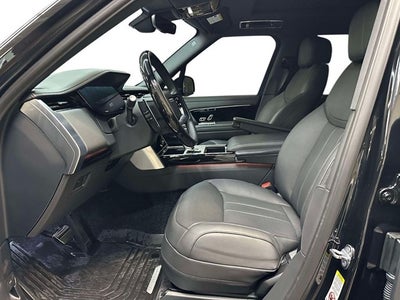 2025 Land Rover Range Rover SE