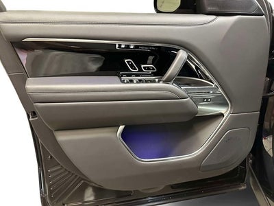 2025 Land Rover Range Rover SE