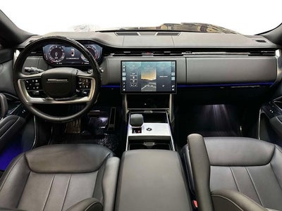 2025 Land Rover Range Rover SE