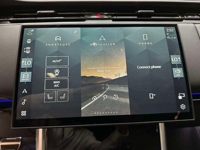 2025 Land Rover Range Rover SE