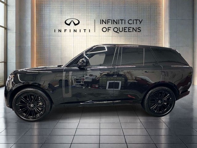 2025 Land Rover Range Rover SE