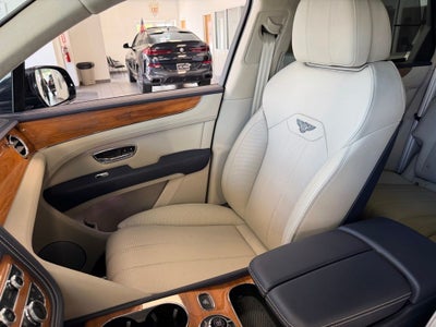 2024 Bentley Bentayga V8