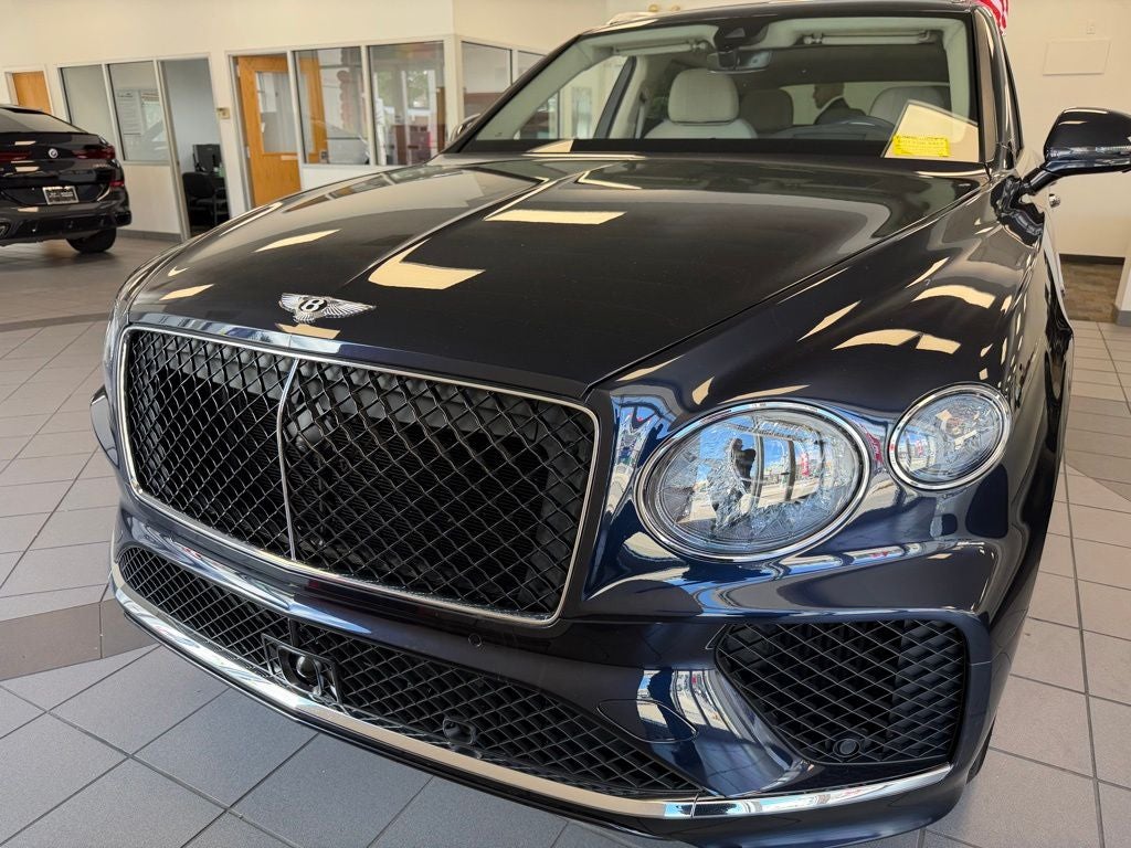 2024 Bentley Bentayga V8