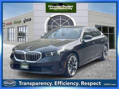 2025 BMW 5 Series 530i xDrive