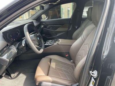 2025 BMW 5 Series 530i xDrive