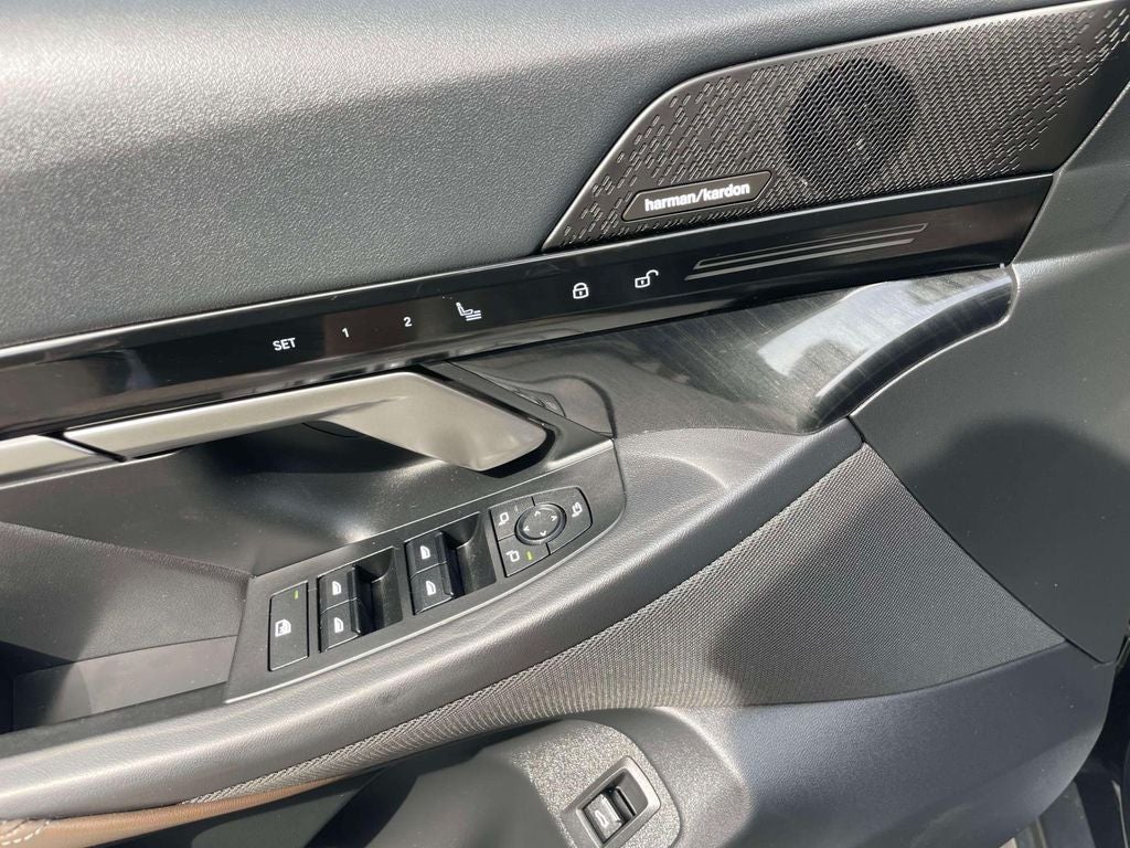 2025 BMW 5 Series 530i xDrive