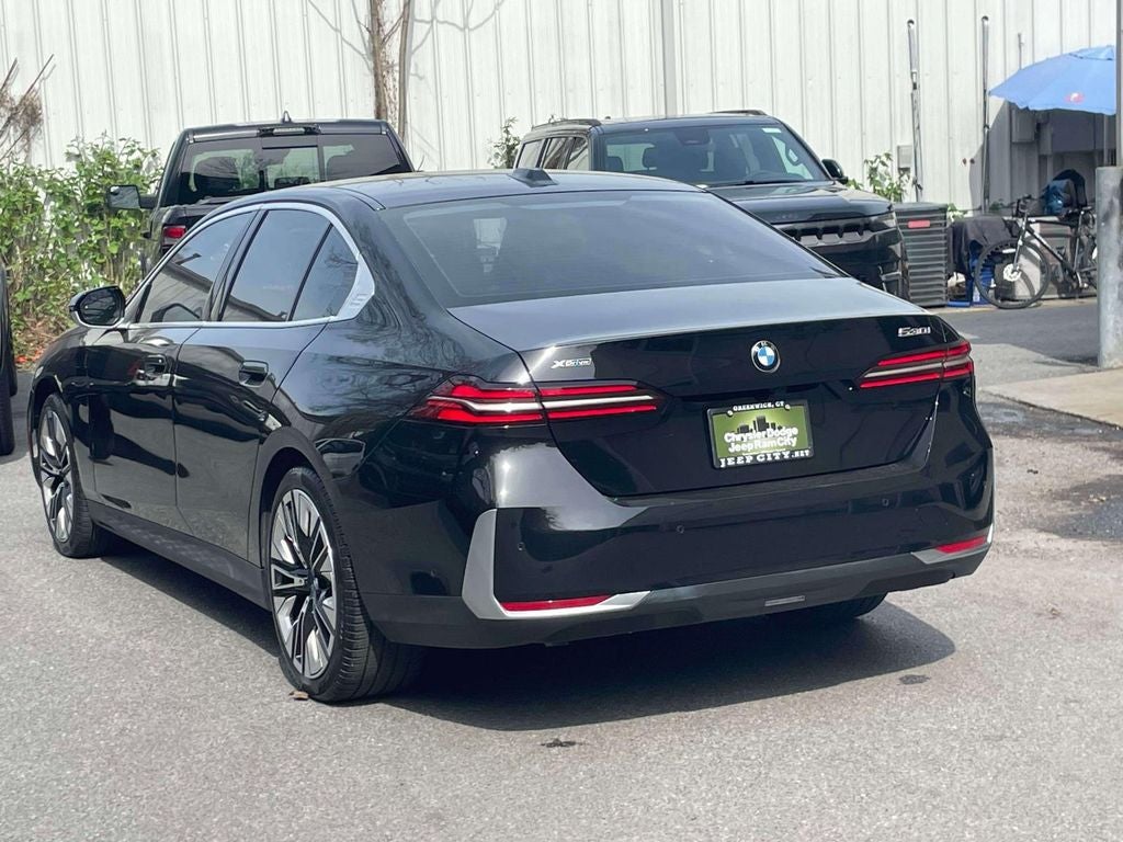 2025 BMW 5 Series 530i xDrive