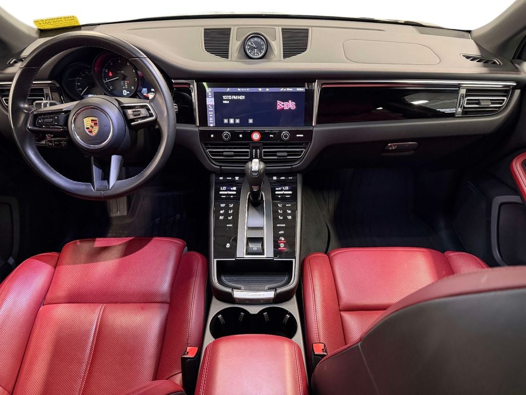 2024 Porsche Macan T