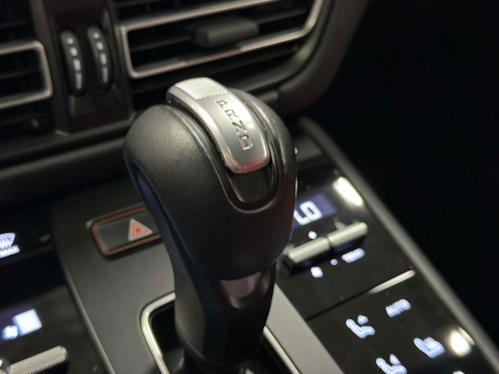 2024 Porsche Macan T