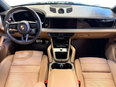 2024 Porsche Cayenne S