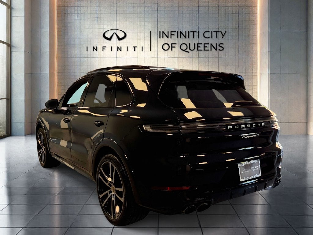 2024 Porsche Cayenne S
