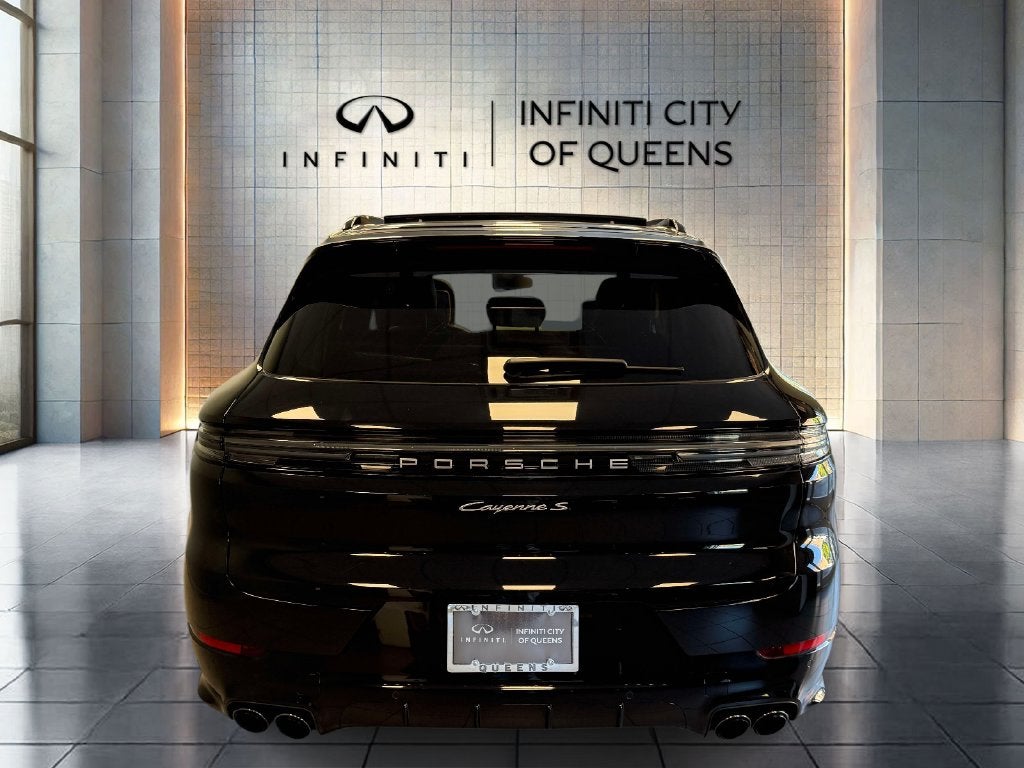 2024 Porsche Cayenne S