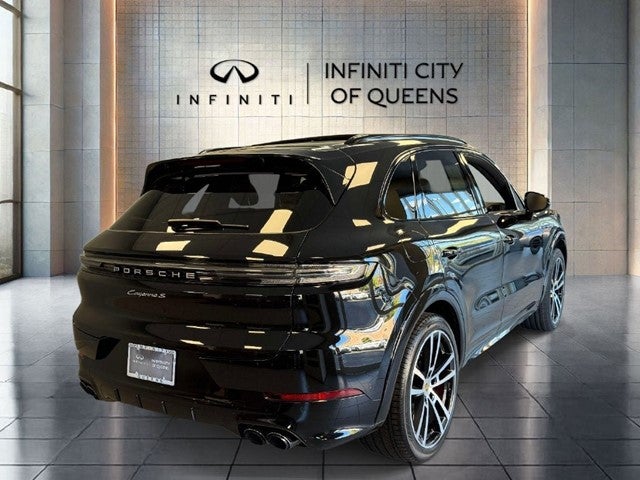 2024 Porsche Cayenne S