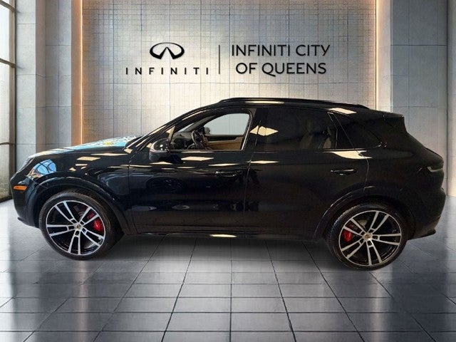 2024 Porsche Cayenne S