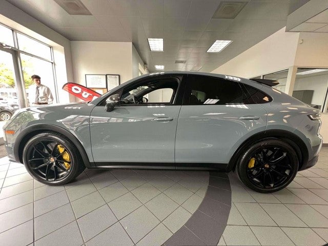 2025 Porsche Cayenne Coupe Turbo GT