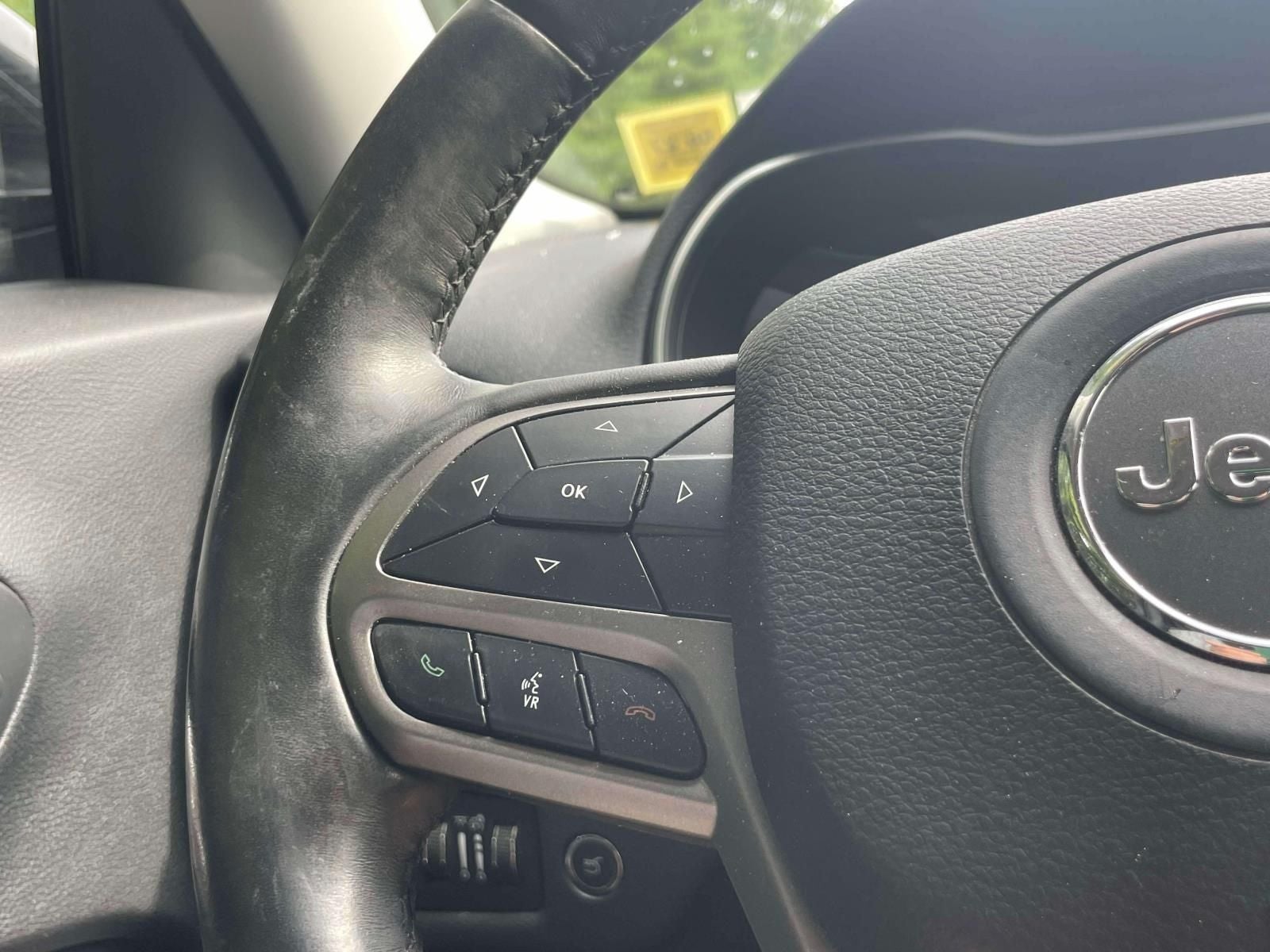 2019 Jeep Cherokee Limited FWD
