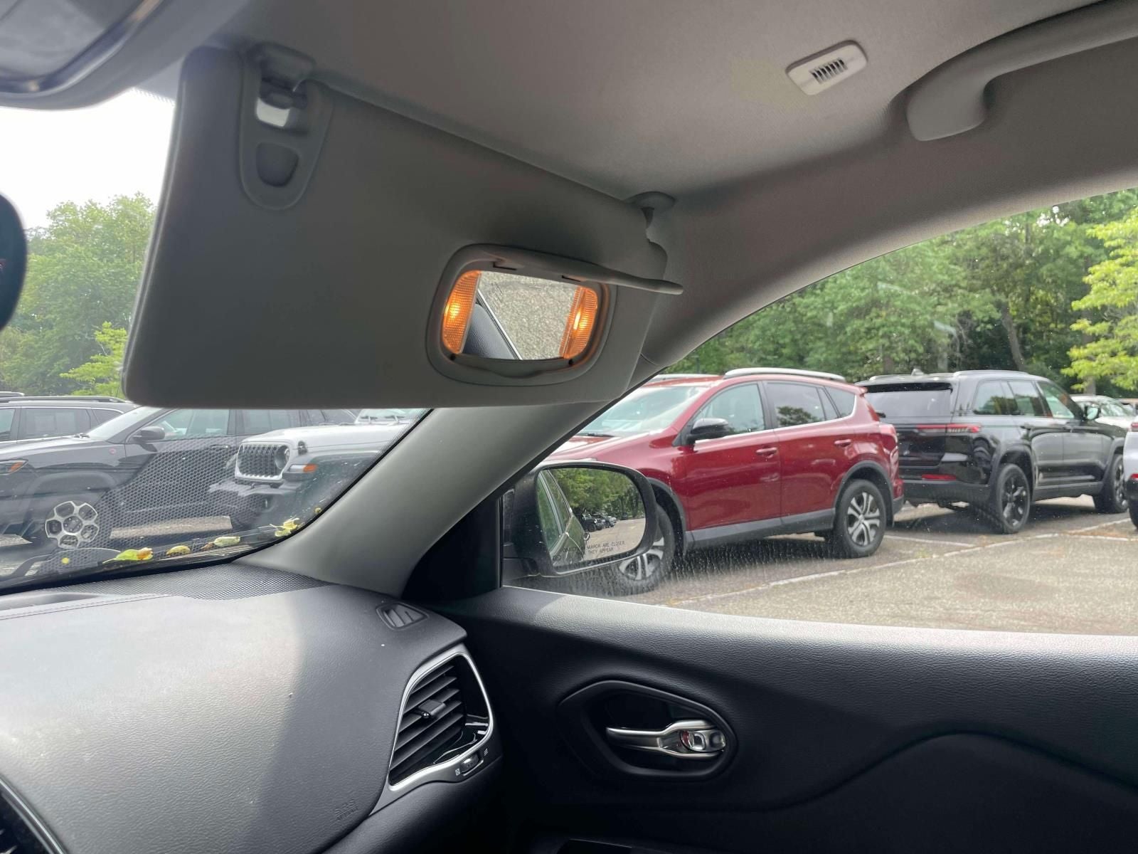 2019 Jeep Cherokee Limited FWD