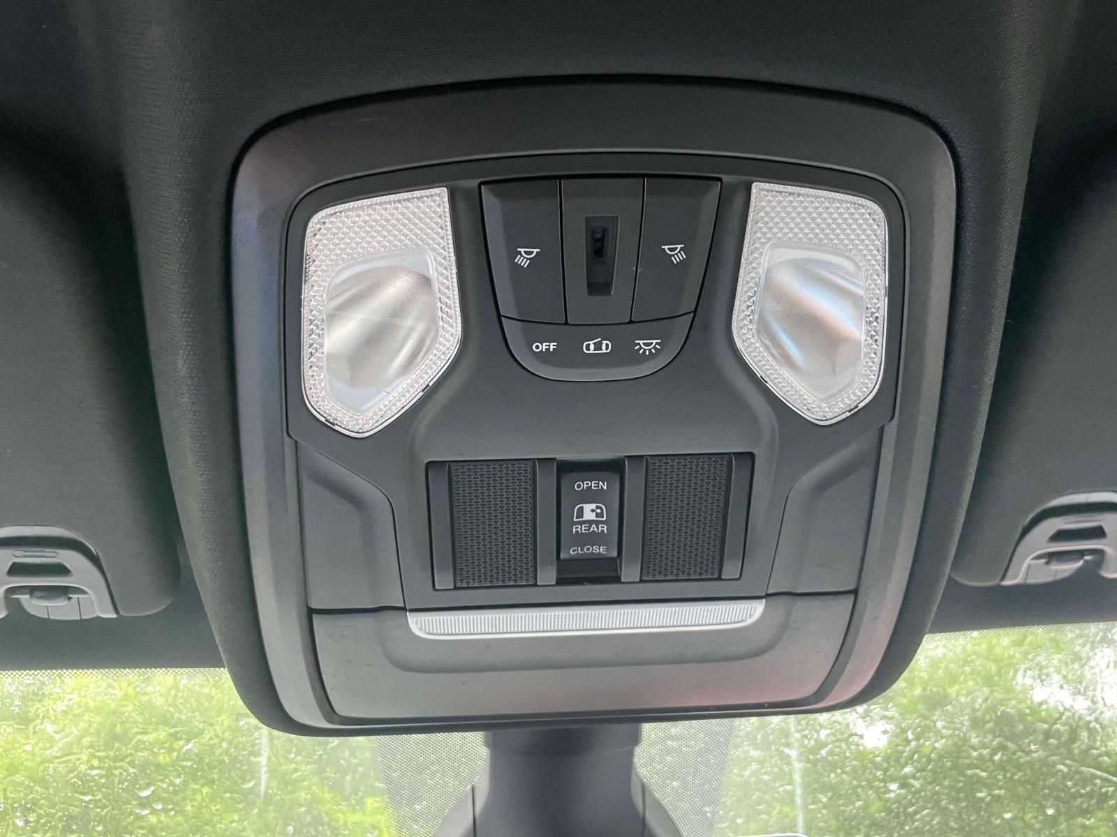 2021 RAM 1500 Big Horn Crew Cab 4x4 5'7' Box