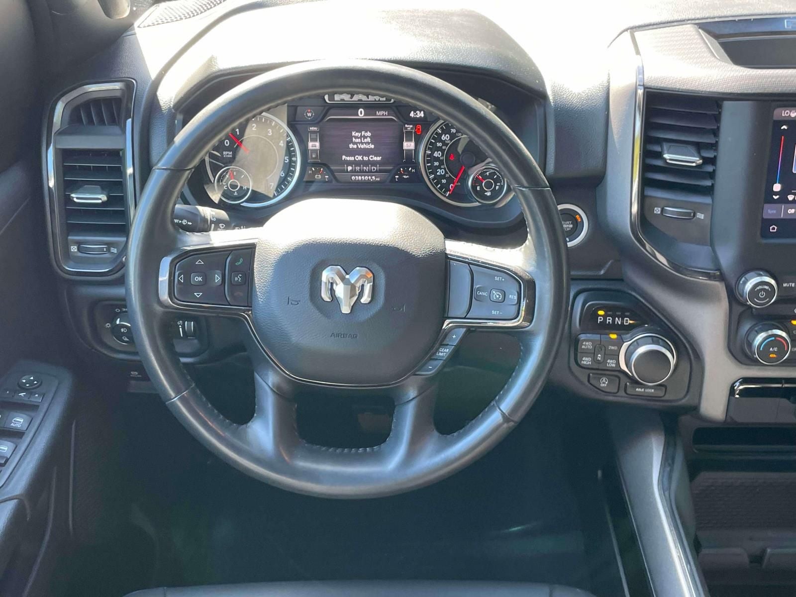 2023 RAM 1500 Big Horn Crew Cab 4x4 5'7' Box