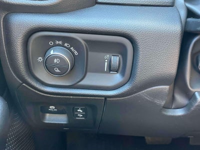 2023 RAM 1500 Big Horn Crew Cab 4x4 5'7' Box