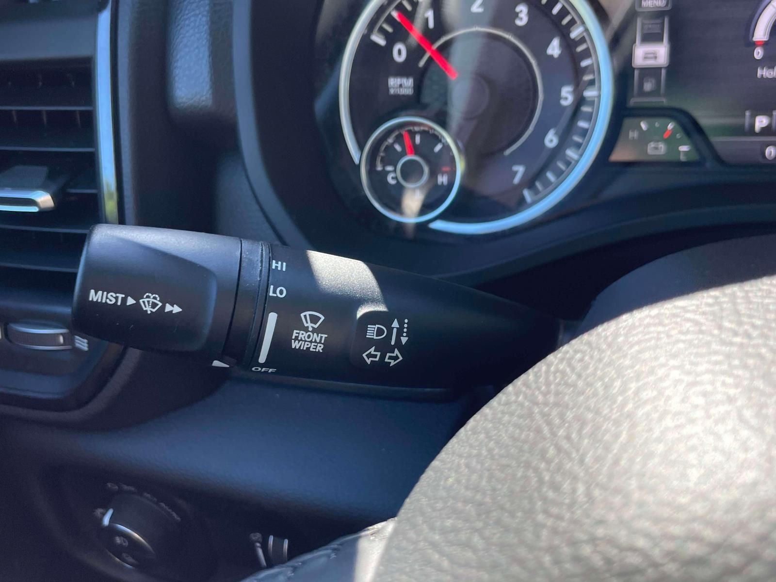 2023 RAM 1500 Big Horn Crew Cab 4x4 5'7' Box