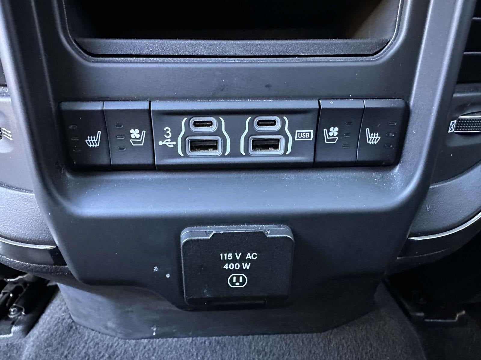 2019 RAM 1500 Limited Crew Cab 4x4 5'7' Box