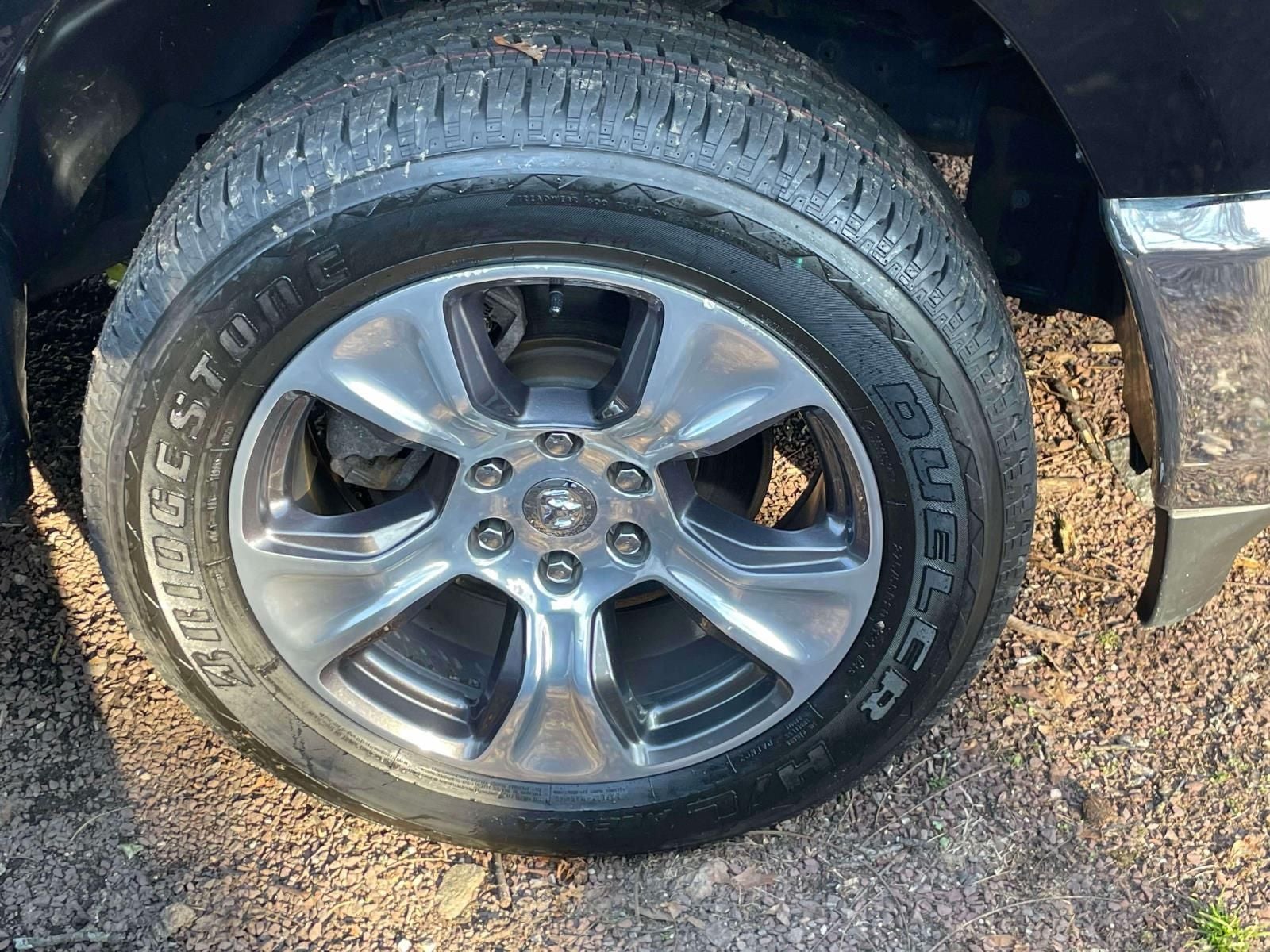 2023 RAM 1500 Laramie Crew Cab 4x4 5'7' Box