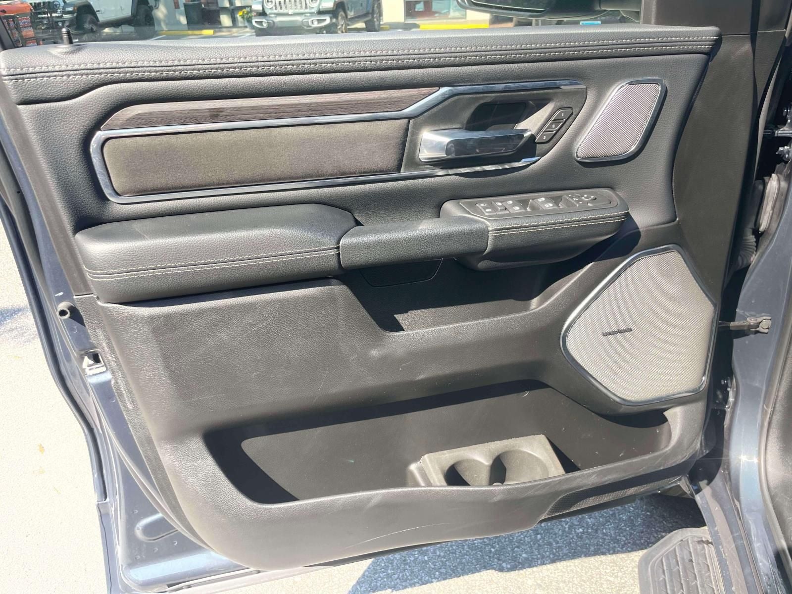 2026 RAM 1500 Laramie Crew Cab 4x4 5'7' Box