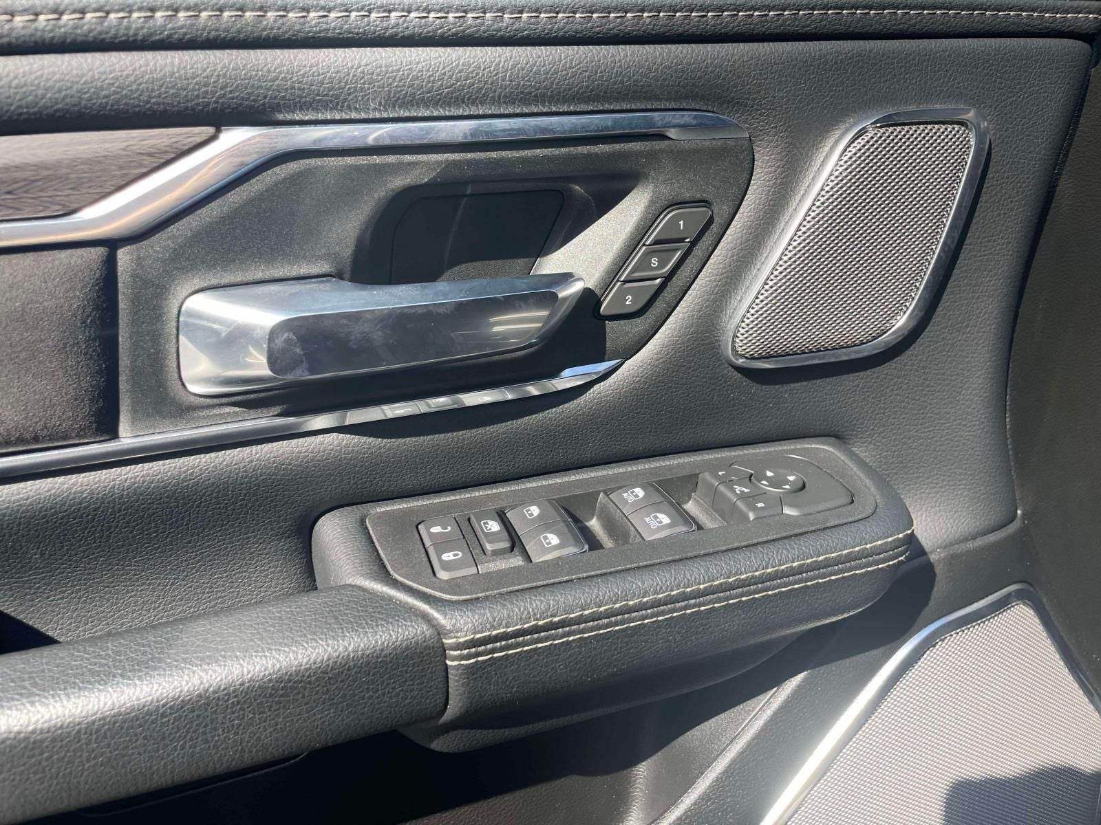 2026 RAM 1500 Laramie Crew Cab 4x4 5'7' Box